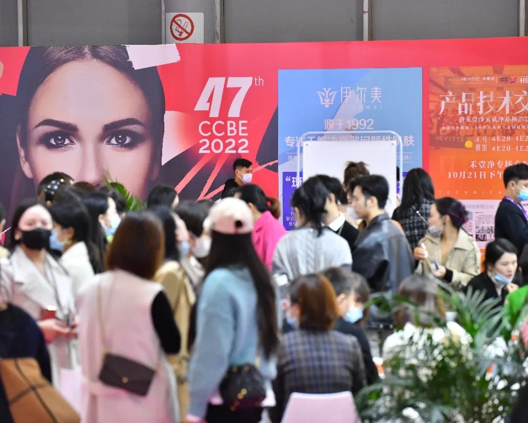 展办不了，那就办会：客户和销售都需要“新产品”，不经意创了一个子品牌